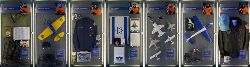 Illustration for article titled Space Shuttle Wreckage Fills This Heartbreaking NASA Exhibit
